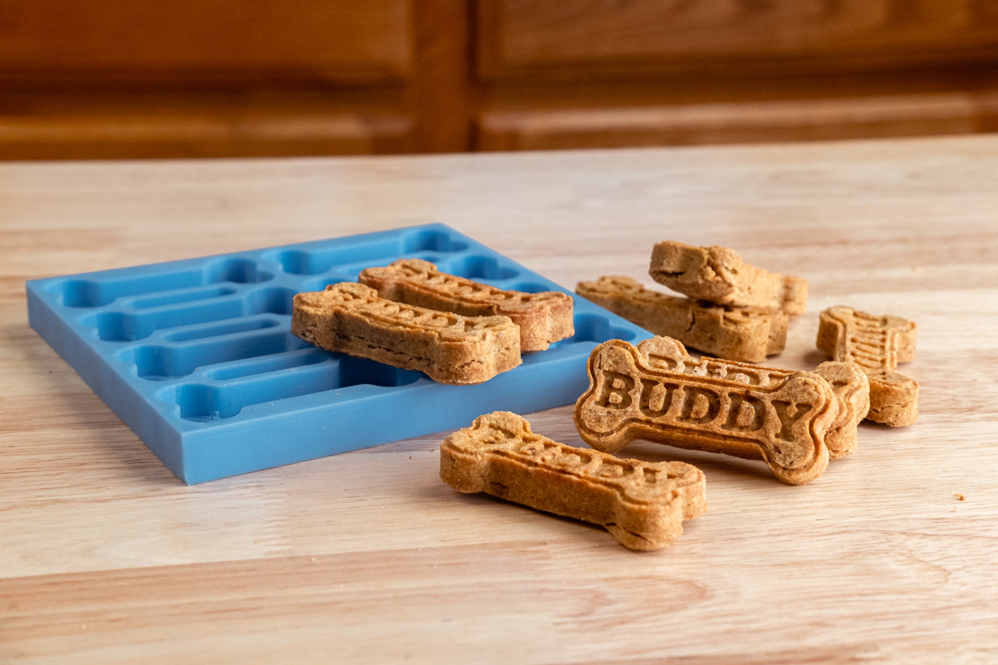 BiscuitBuddy™ Dog Treat Molds - FREE TODAY – Doggielicious
